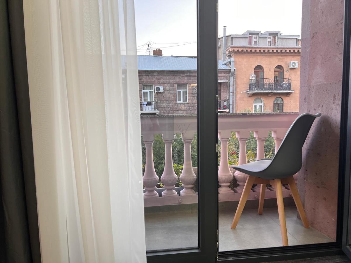 Tumanyan Apartments Yerevan Exterior photo